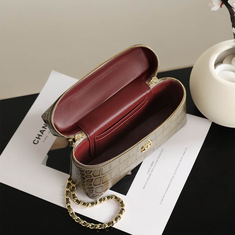 Chanel Small Vanity Crocco