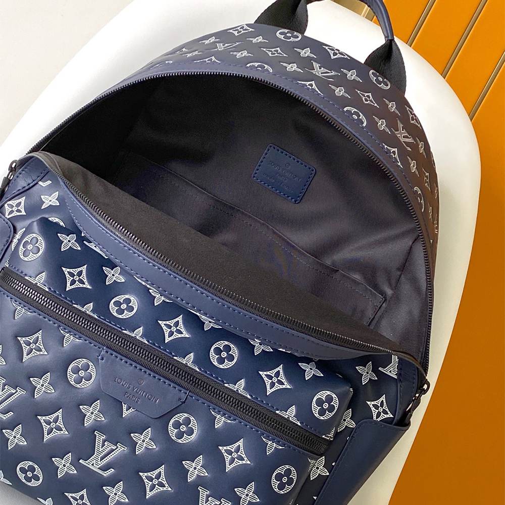 Louis Vuitton Discovery PM