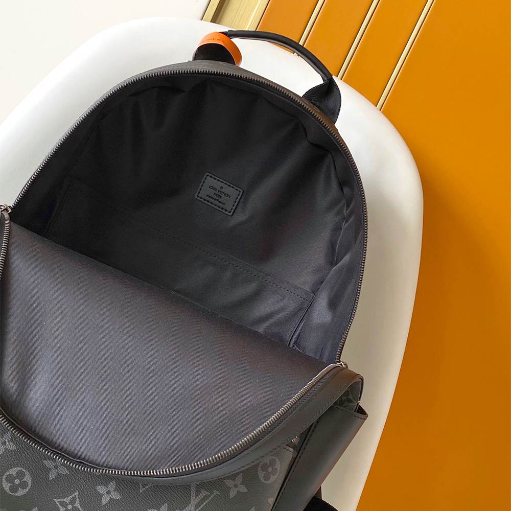 Louis Vuitton Discovery PM