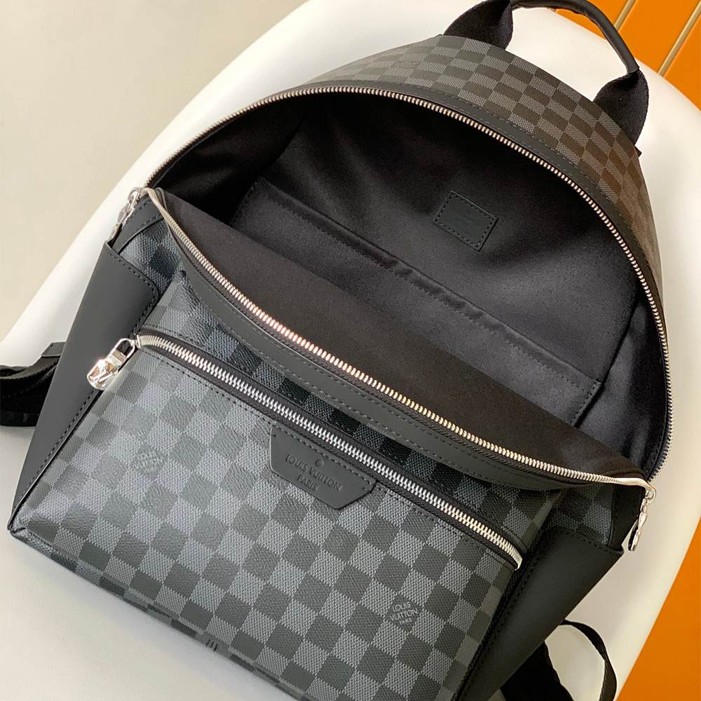 Louis Vuitton Discovery PM