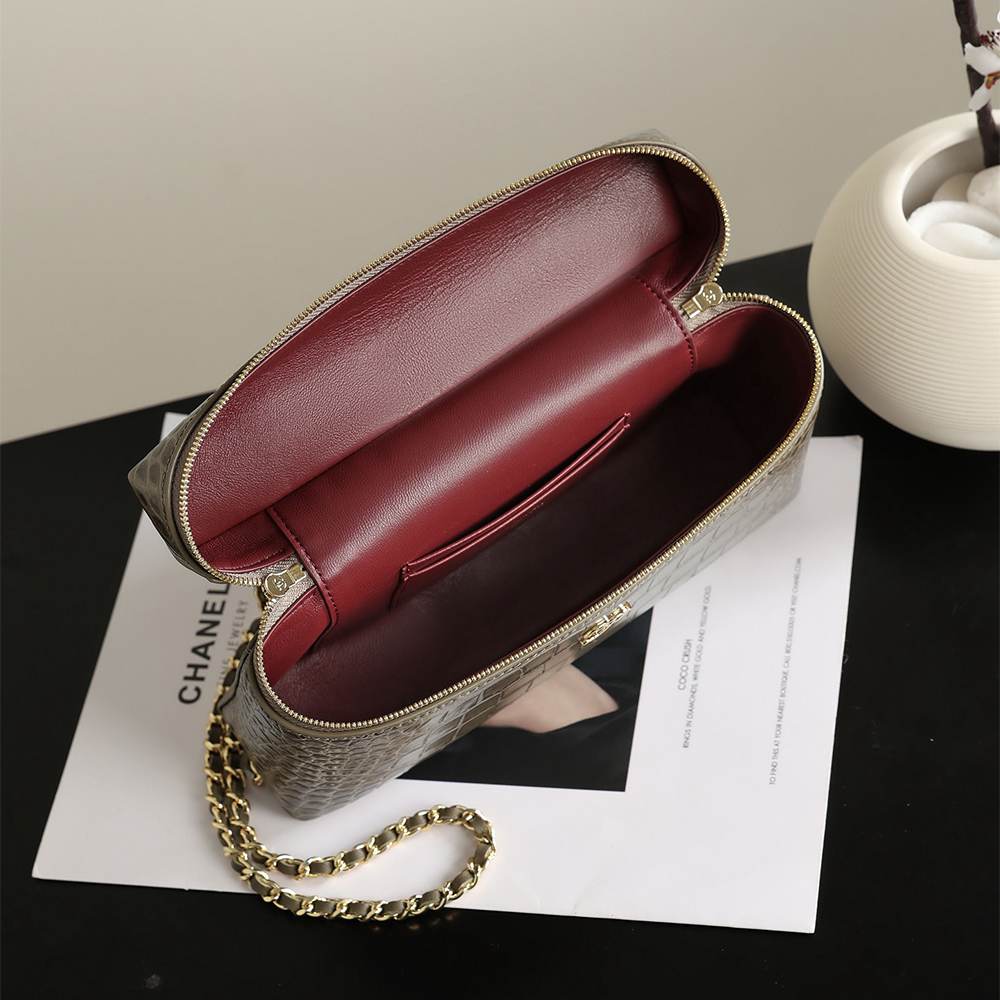 Chanel Large Vanity Crocco