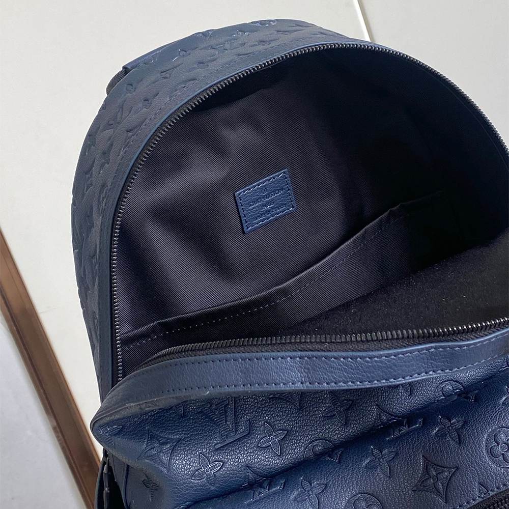 Louis Vuitton Discovery PM