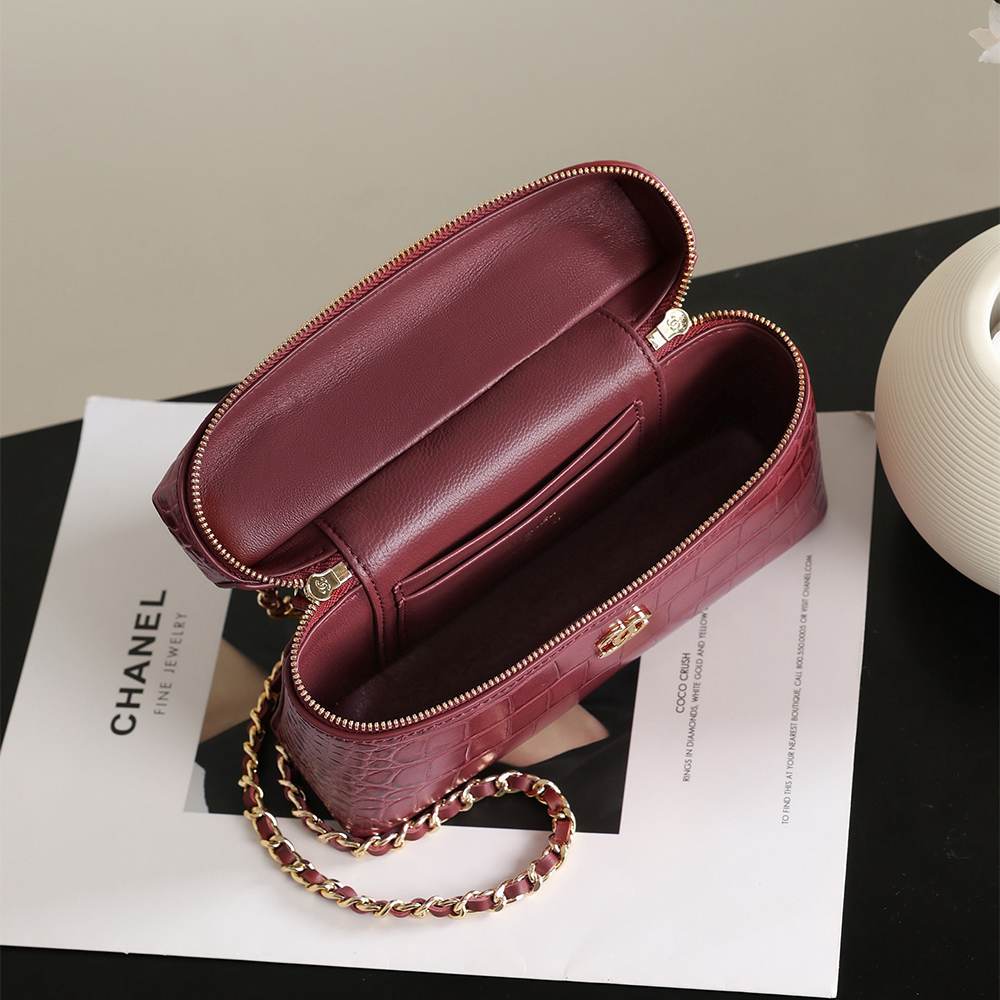 Chanel Small Vanity Crocco