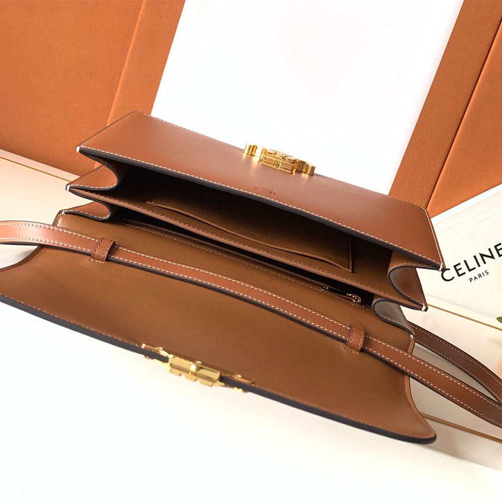 Celine Medium Triomphe Folio
