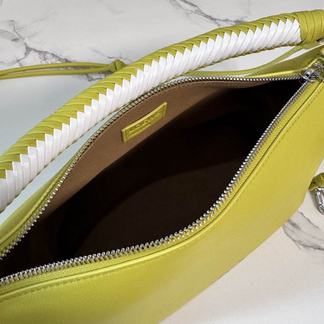 Loewe Cala Mini