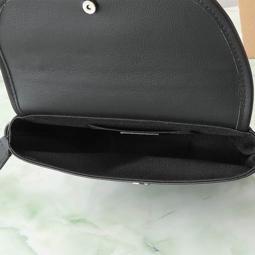 Louis Vuitton Pulse Wearable
