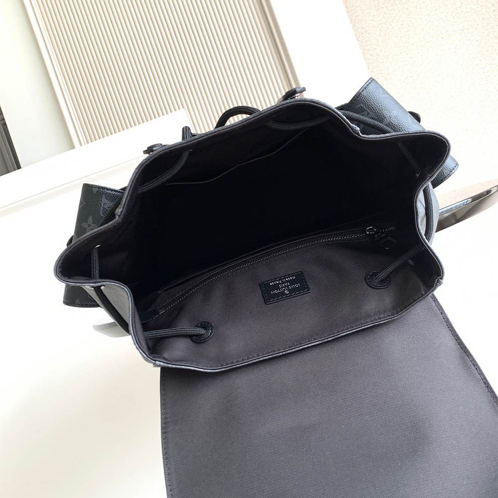 Louis Vuitton Christopher MM