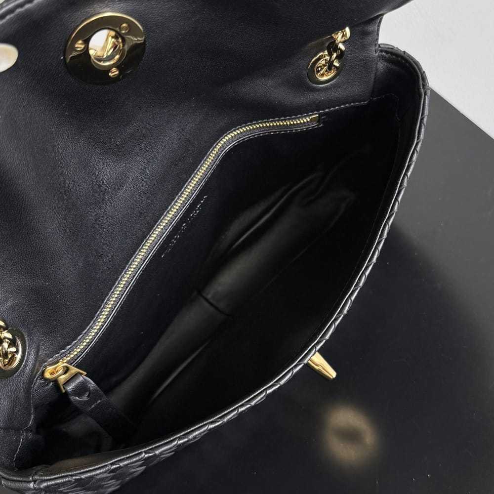 Bottega Veneta Madison