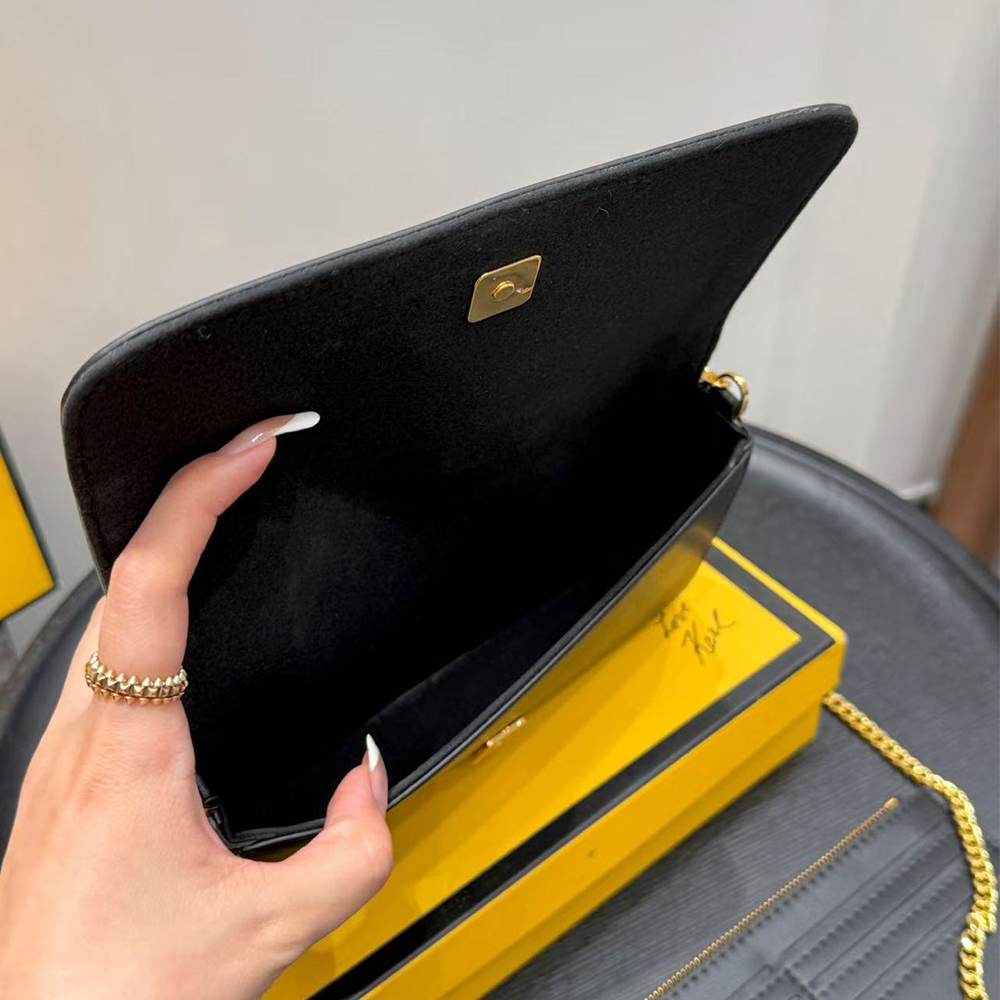Fendi Graphy Wallet On Chain