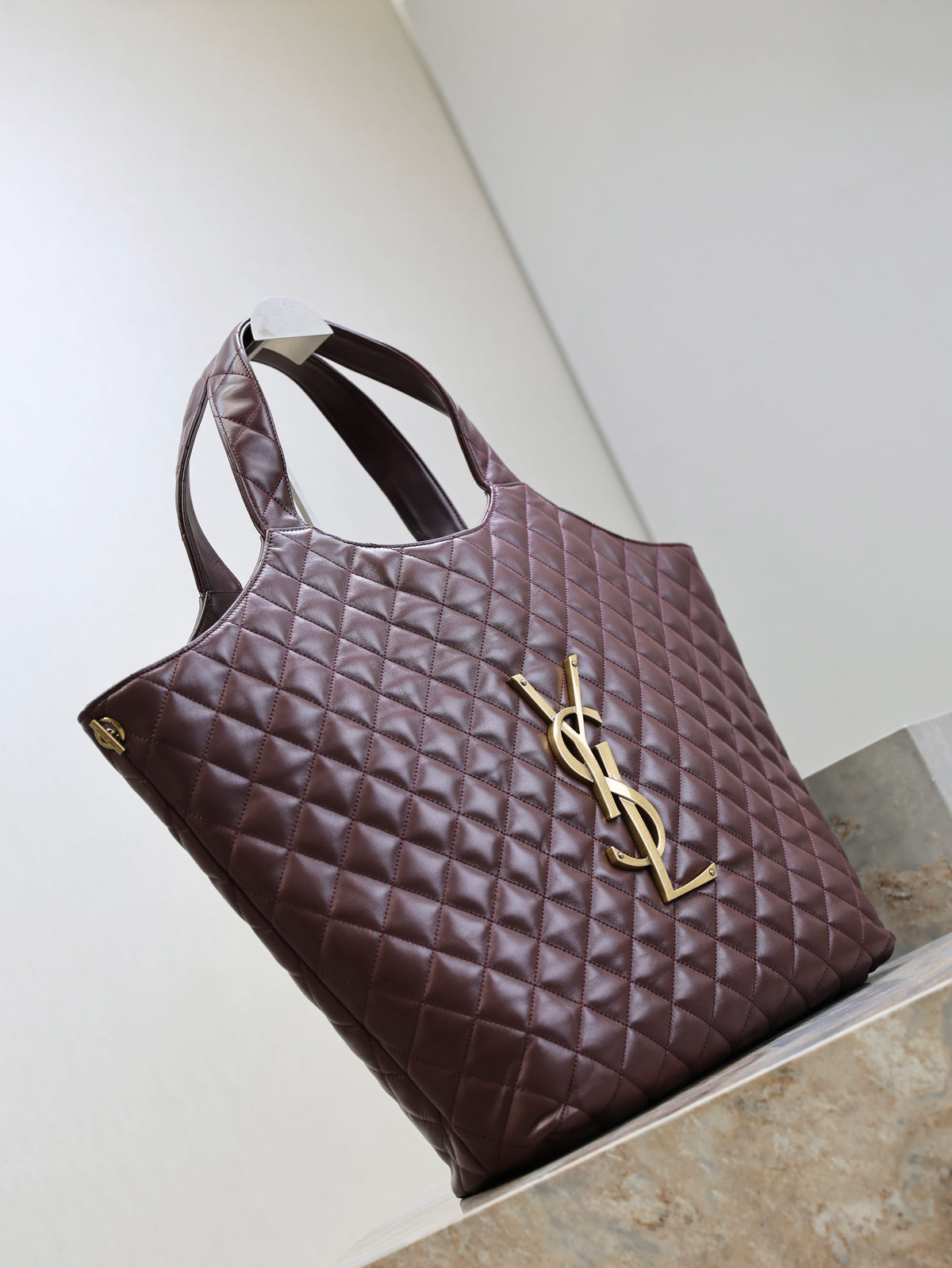 Ysl Icare Maxi