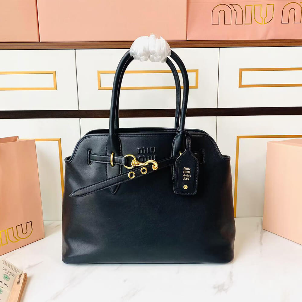 MiuMiu Medium Aventure Nappa