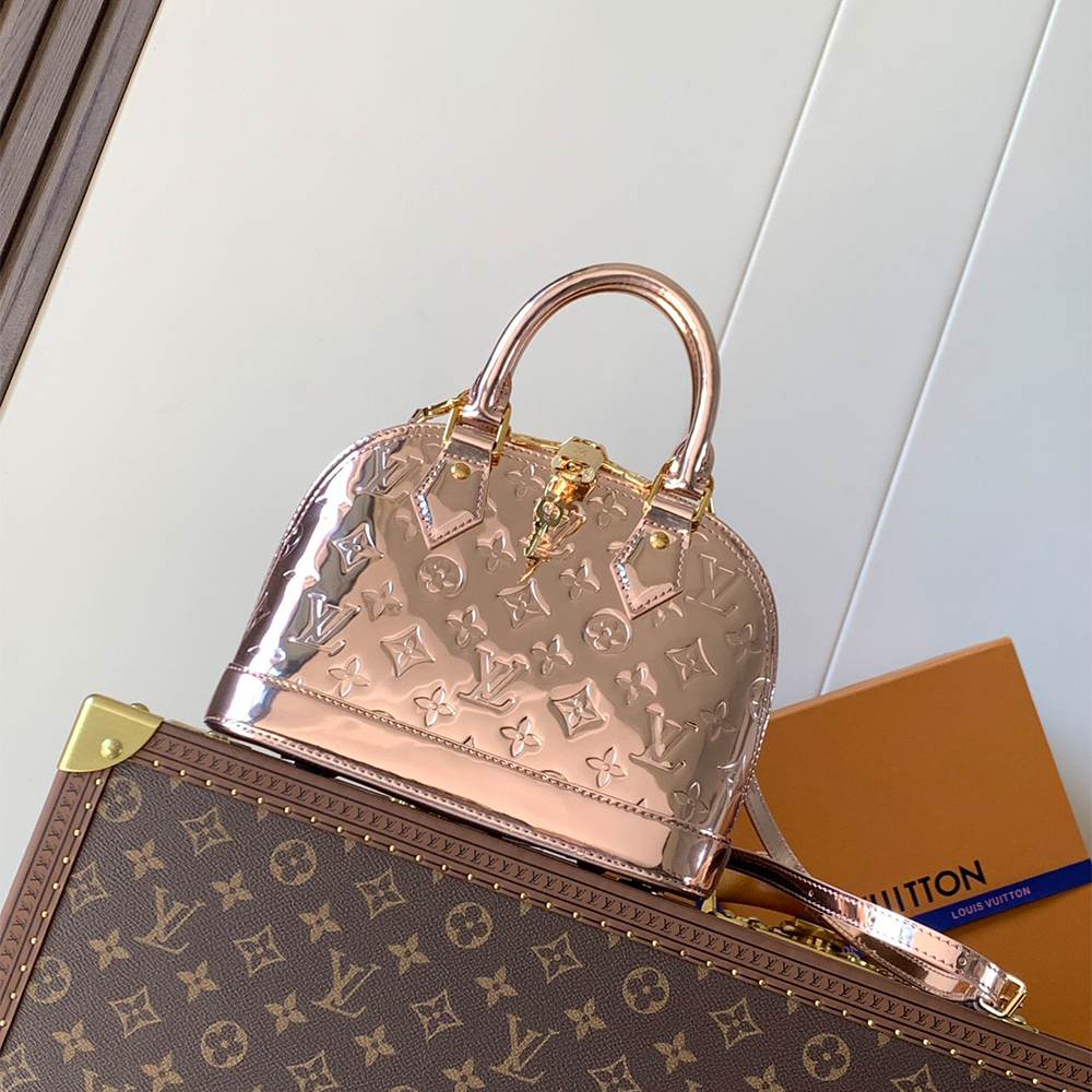 Louis Vuitton Alma BB