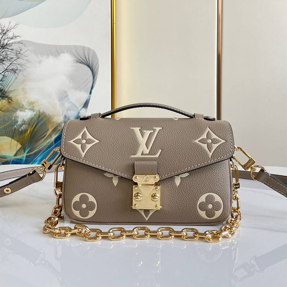 Louis Vuitton Pochette Métis East West