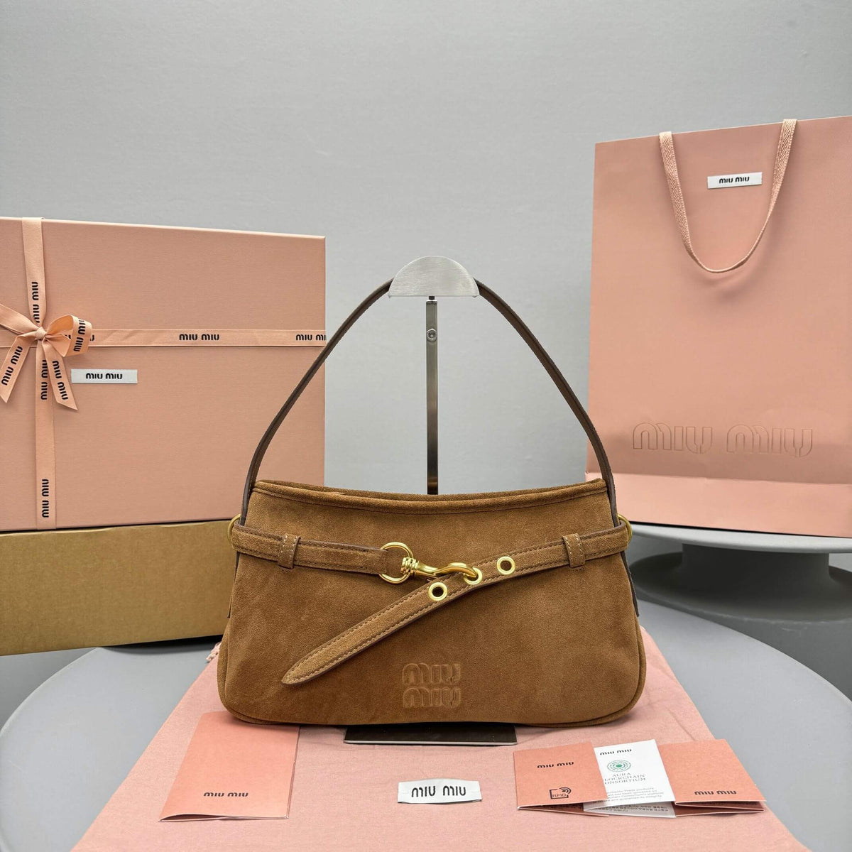 MiuMiu Aventure Nappa