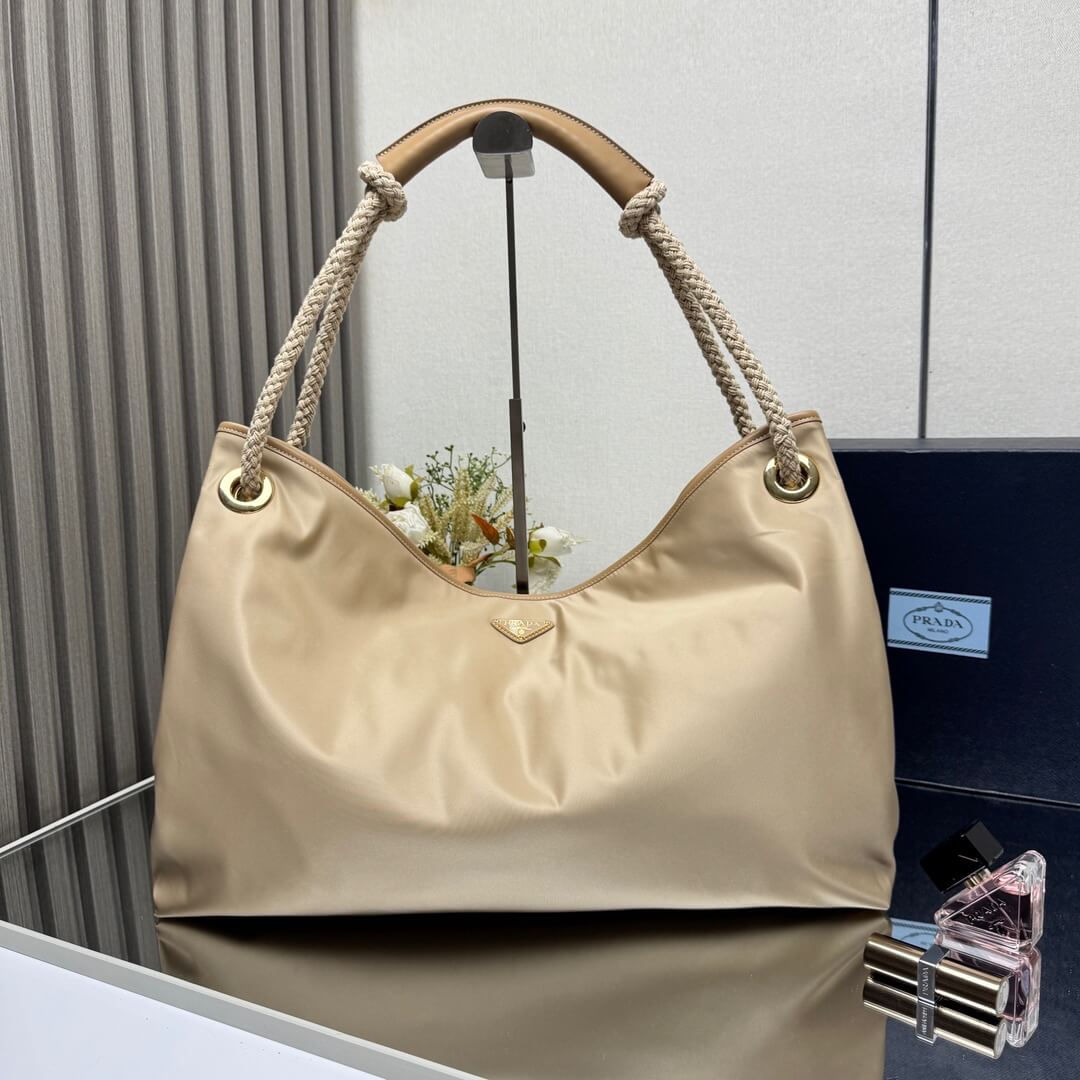 Prada Mariner large Re-Nylon