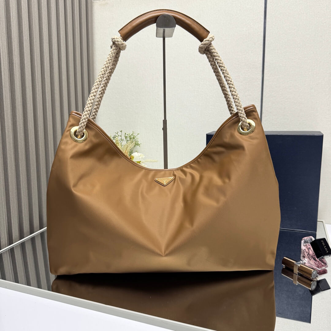 Prada Mariner large Re-Nylon