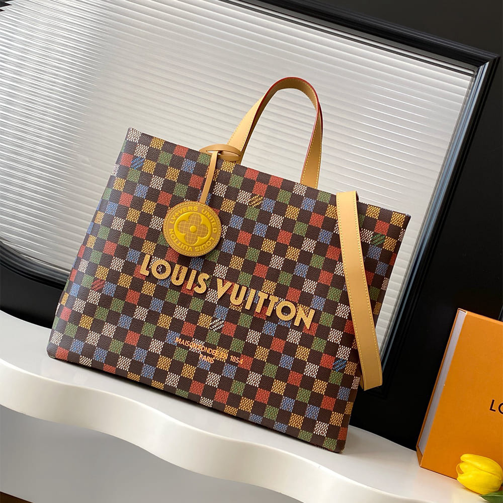 Louis Vuitton Shopper Tote MM