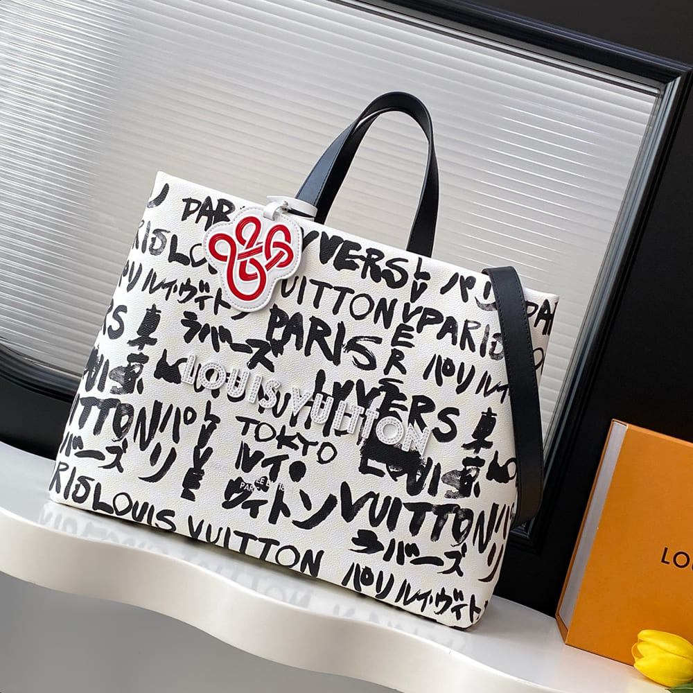 Louis Vuitton Shopper Tote MM