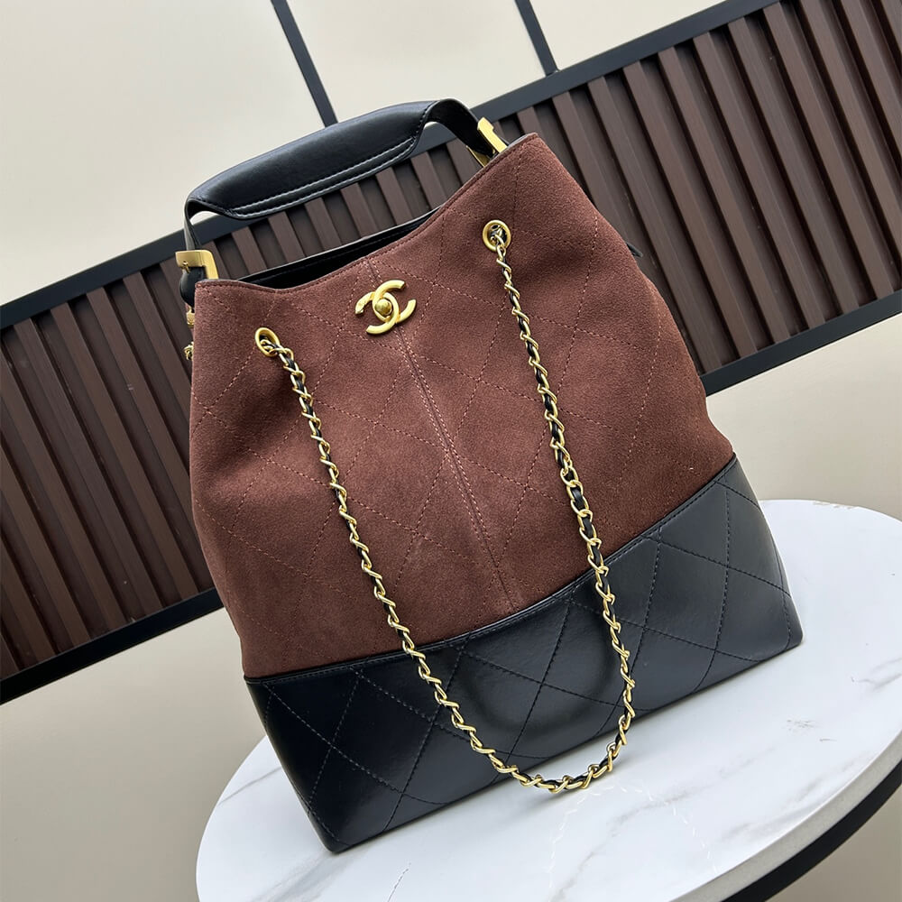 Chanel Vertical Shopping 25A