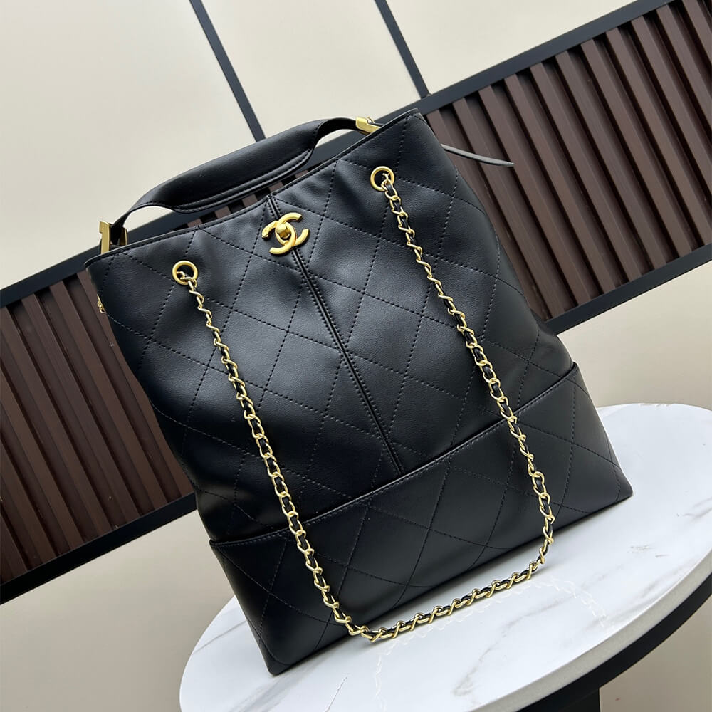 Chanel Vertical Shopping 25A