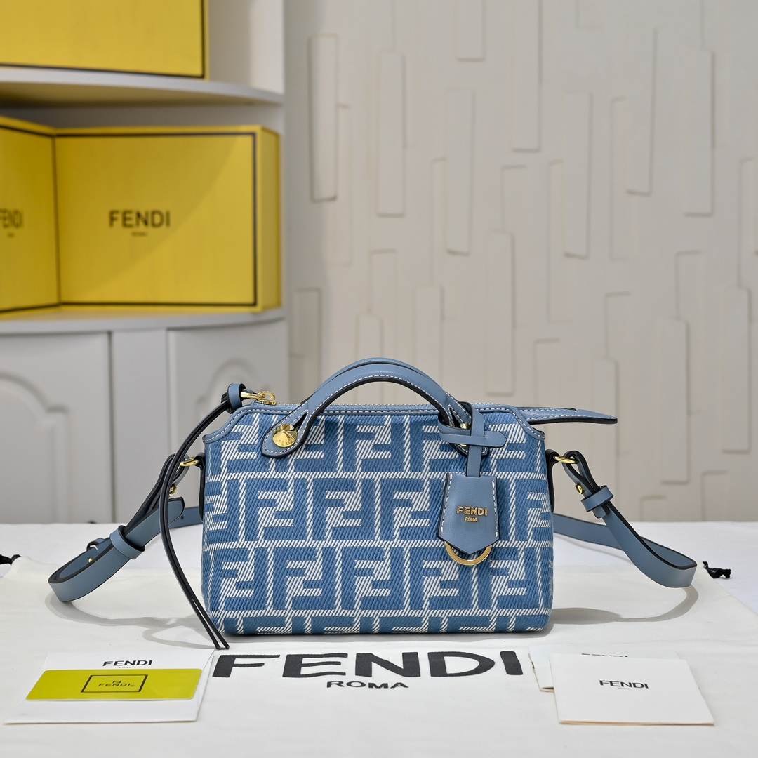 Fendi By The Way Soft Mini