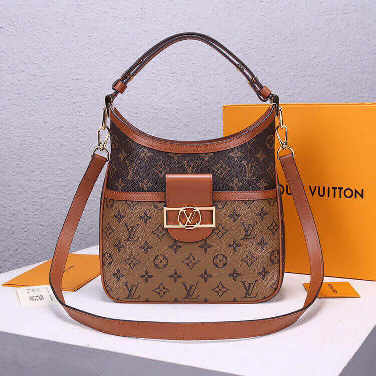 Louis Vuitton Hobo Dauphine PM