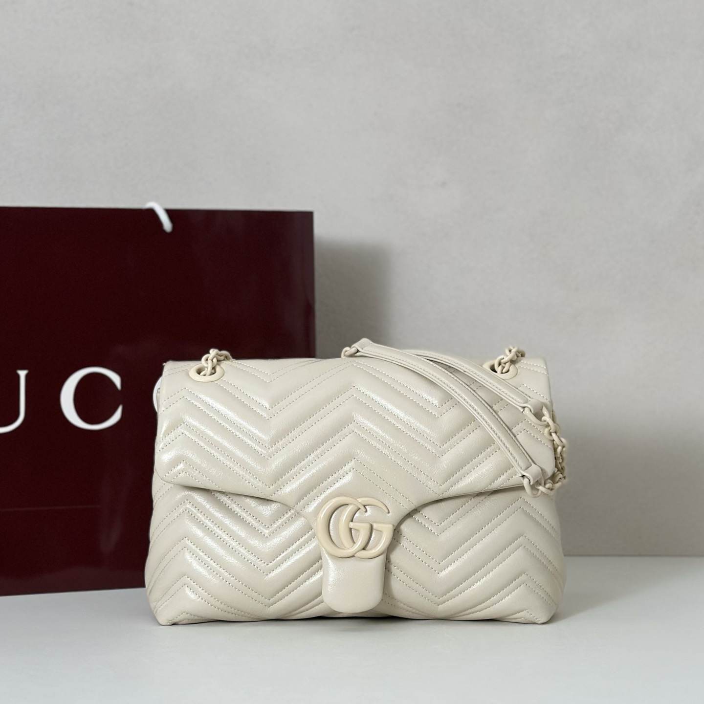 GG Marmont medium shoulder bag(HIGH-END GRADE)