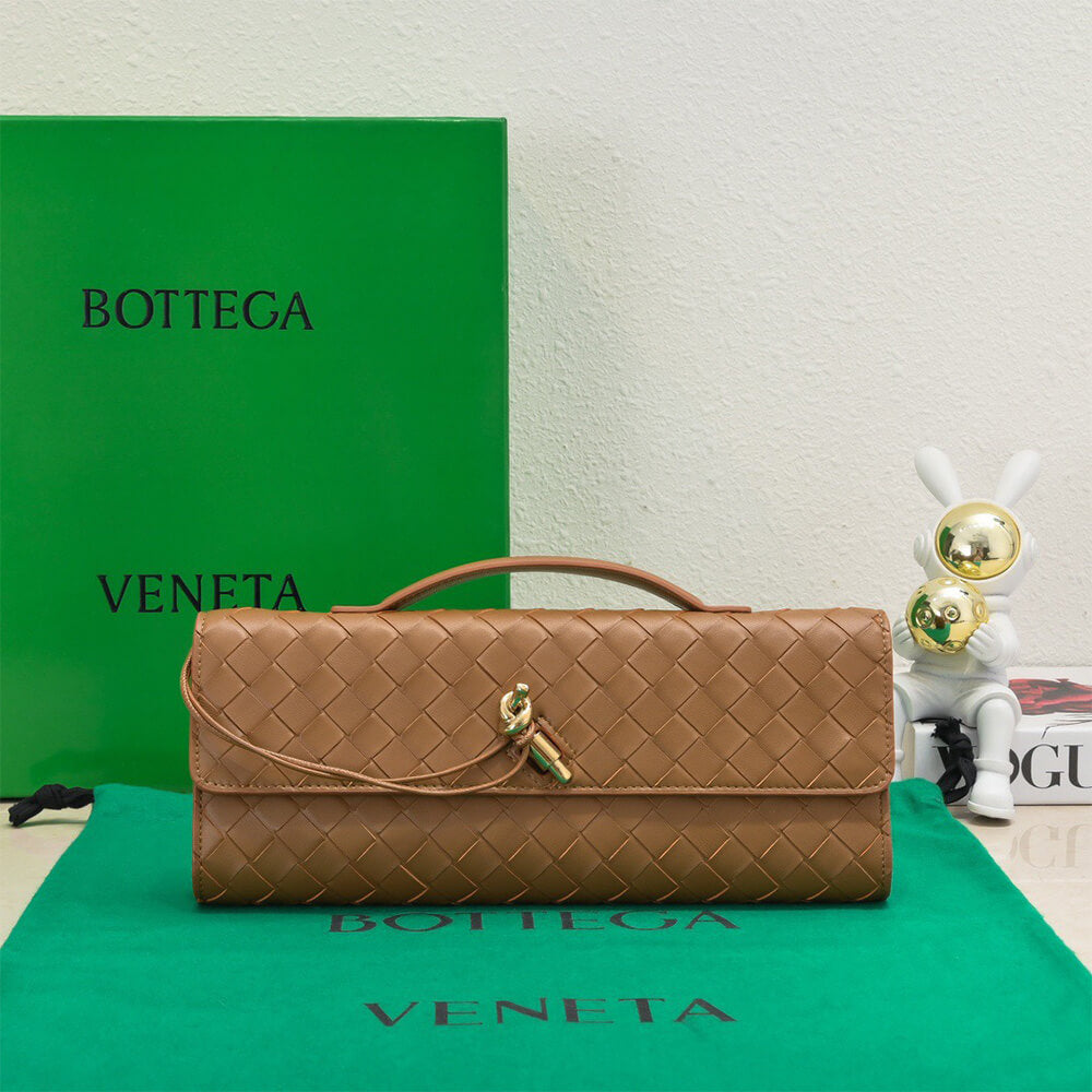 Bottega Veneta Andiamo Clutch