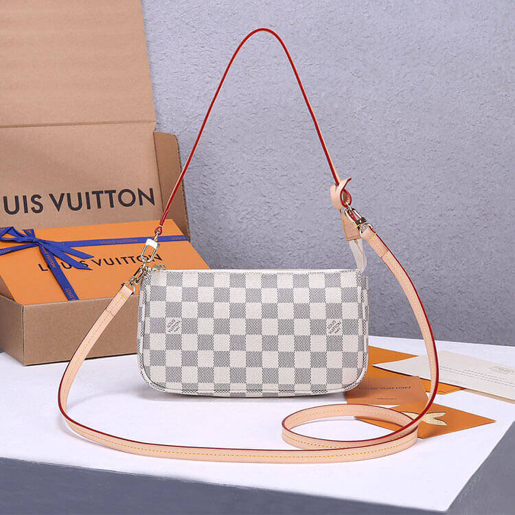 Louis Vuitton Pochette Accessoires