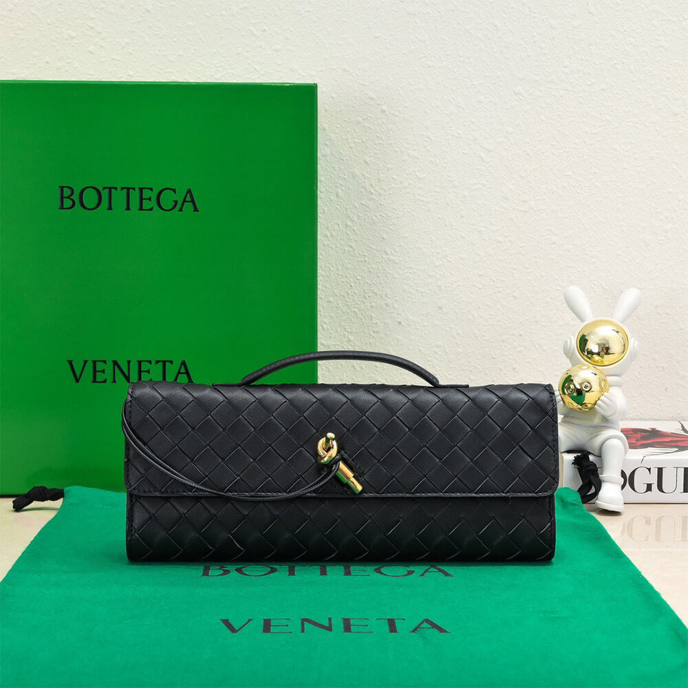 Bottega Veneta Andiamo Clutch