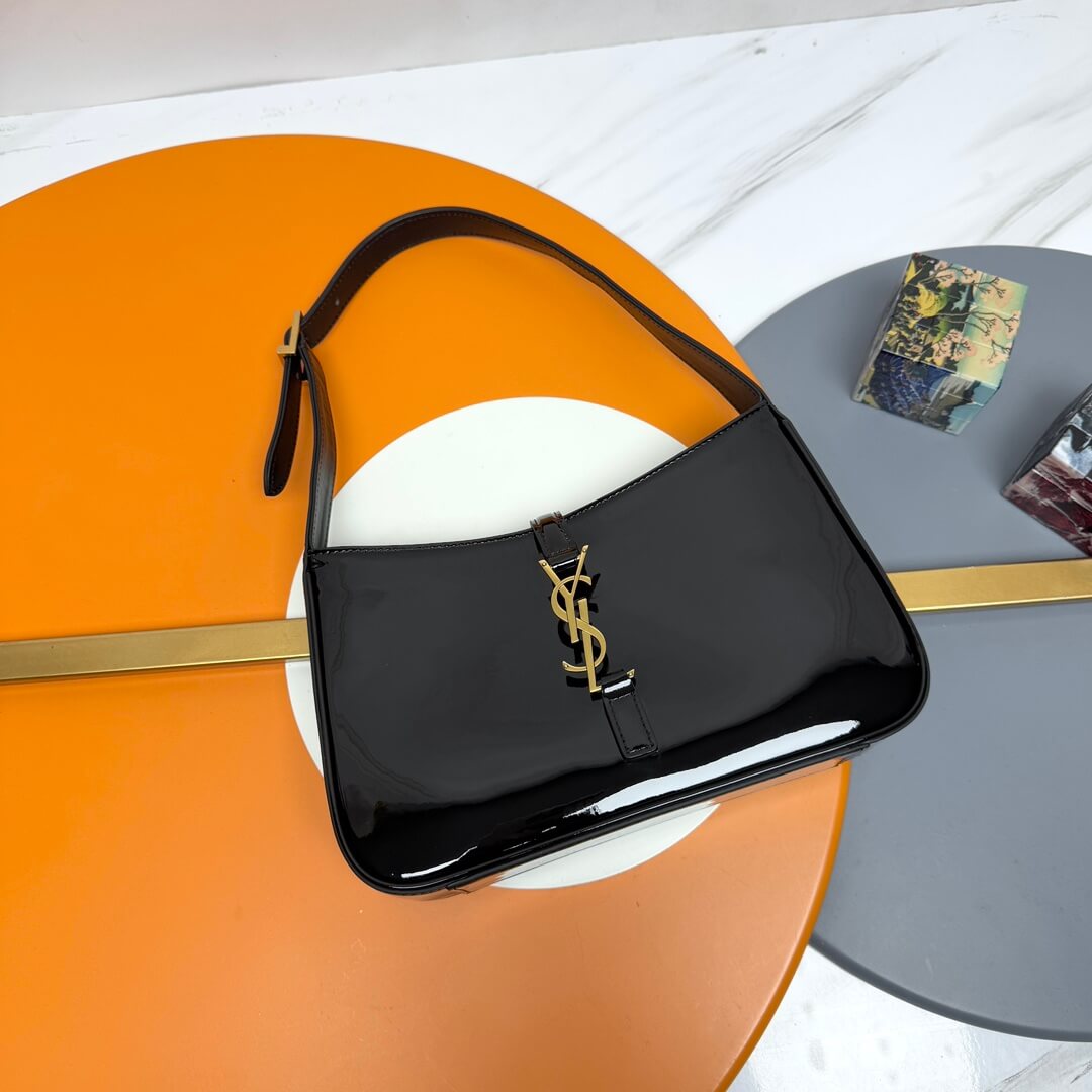 Ysl Le 5 à 7 In Patent Hobo