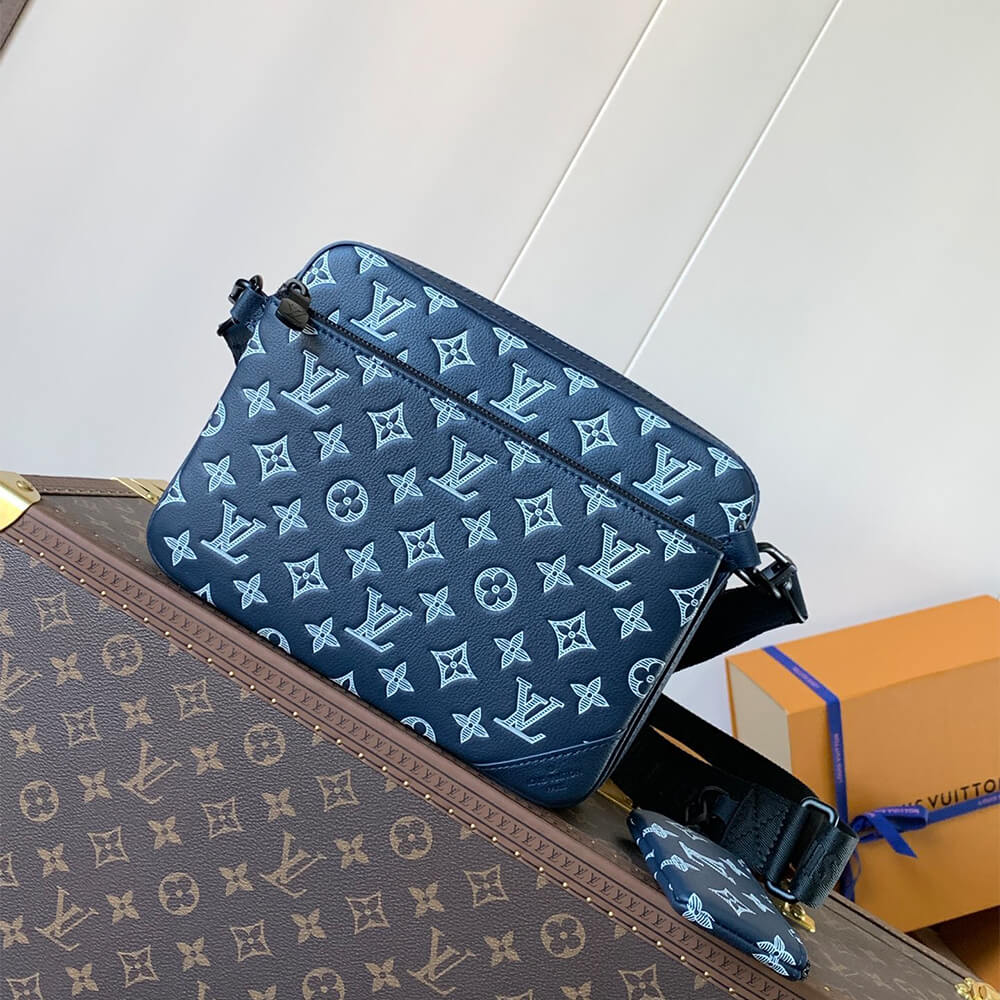 Louis Vuitton Rio Messenger Bag