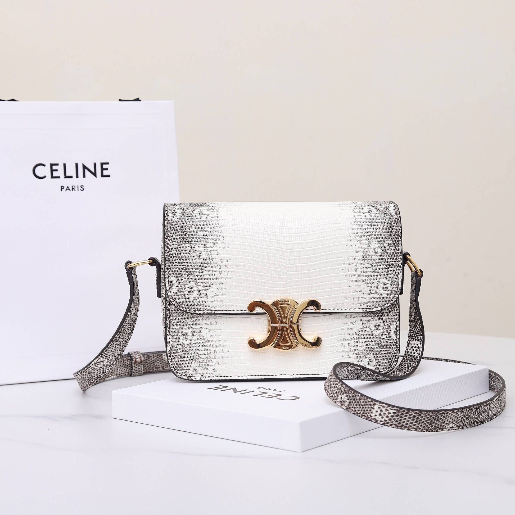 CELINE TEEN TRIOMPHE lizard pattern handbag(HIGH-END GRADE)