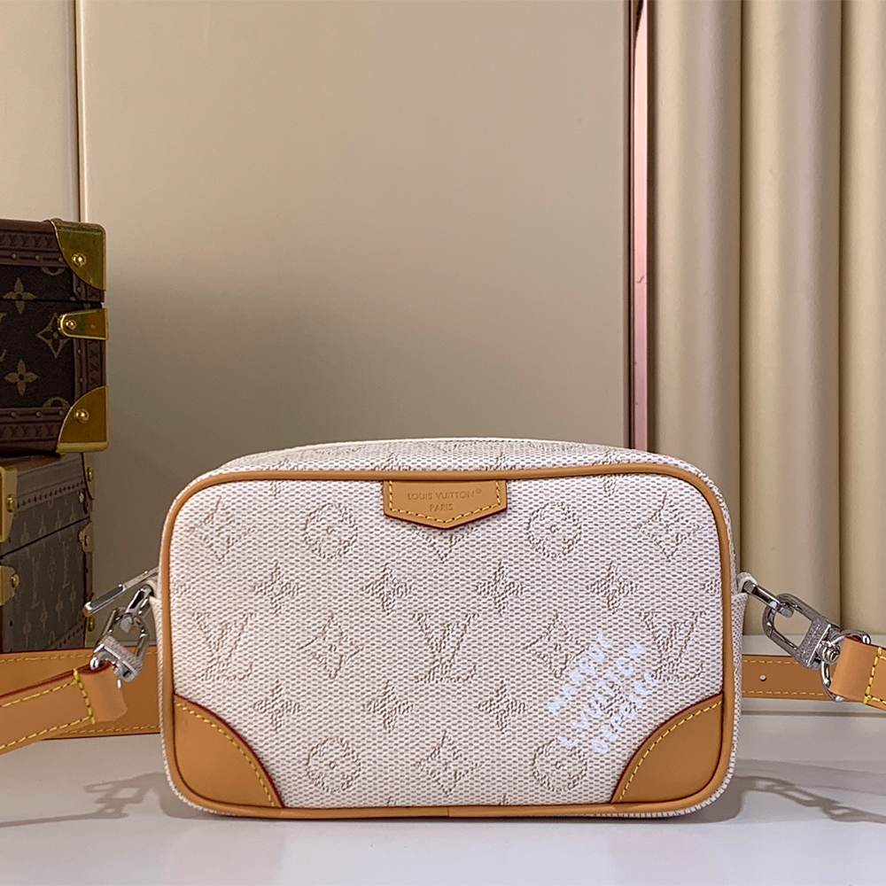 Louis Vuitton Trocadéro Wearable Wallet