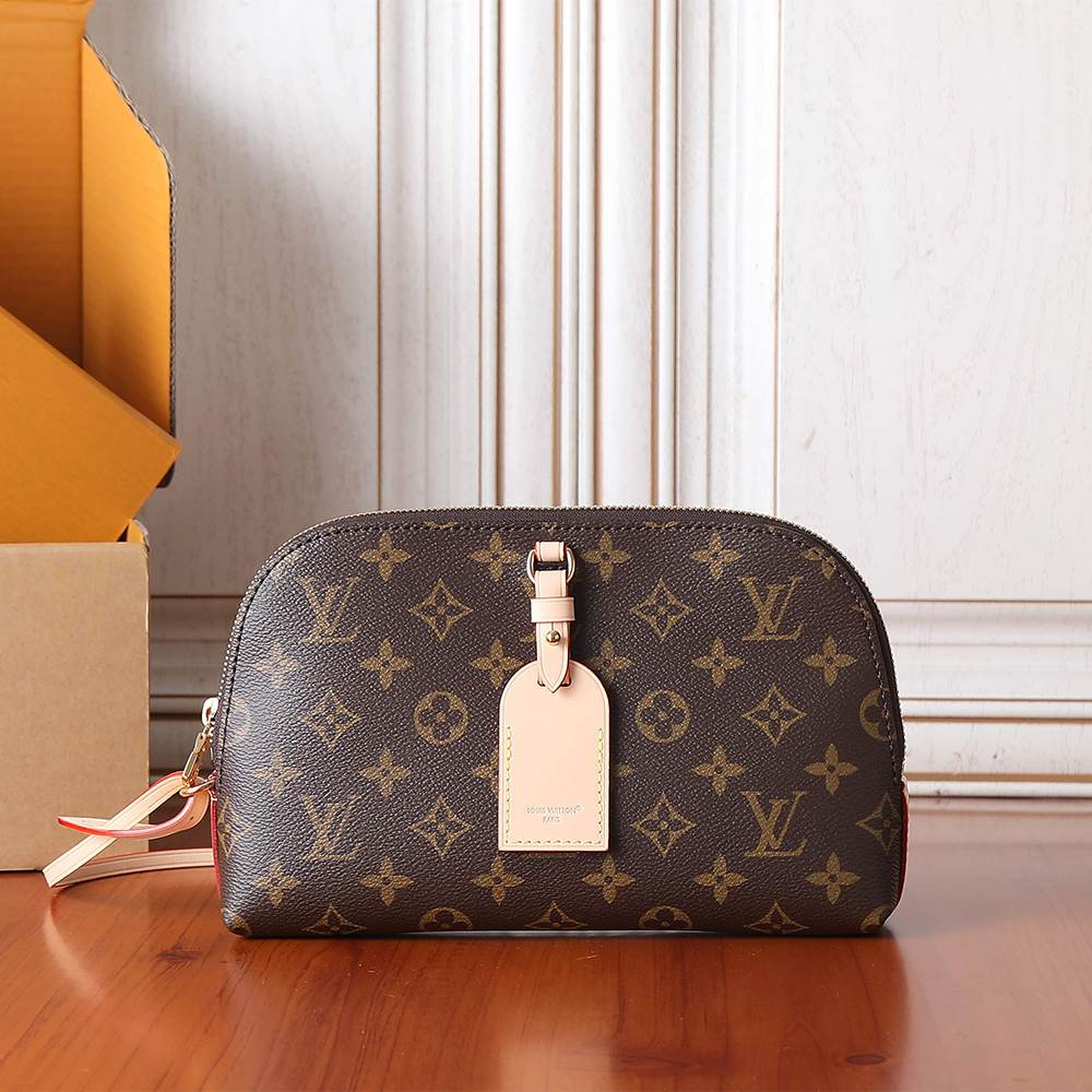 LV Tag Me Pouch