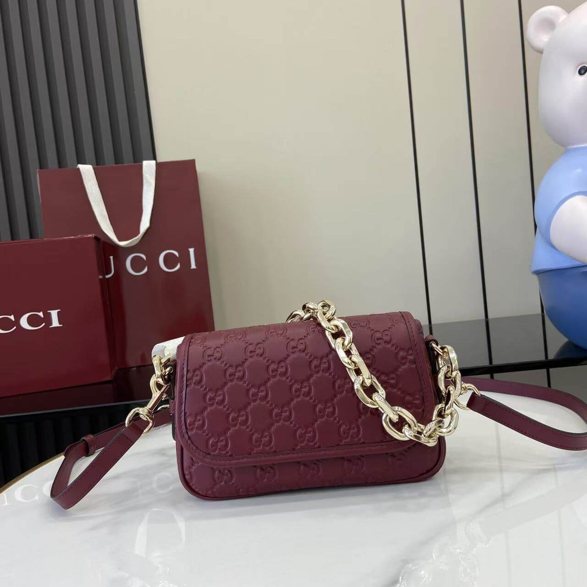 Gucci Emblem Small