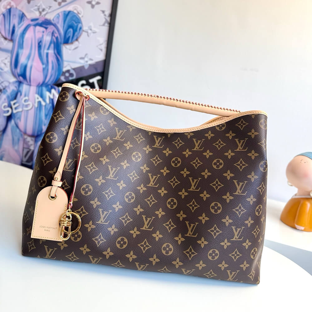 Louis Vuitton Again
