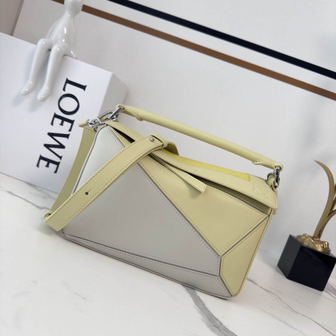 Loewe Small Puzzle