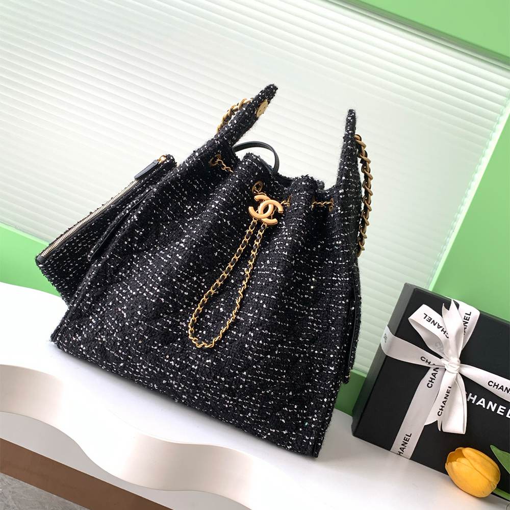 CHANEL 25 Medium Handbag(High-end grade)