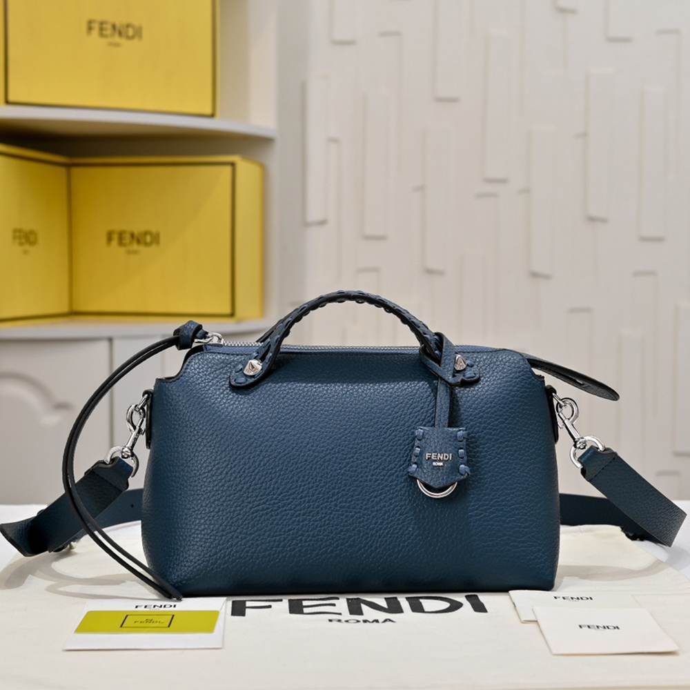 Fendi By The Way Selleria Medium