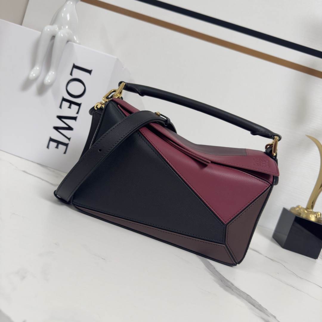 Loewe Small Puzzle
