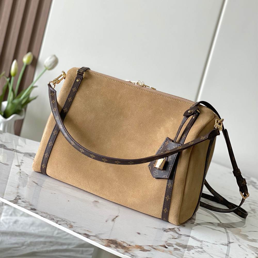 Louis Vuitton Express MM