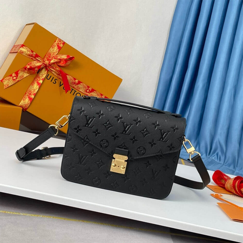 Louis Vuitton Pochette Métis