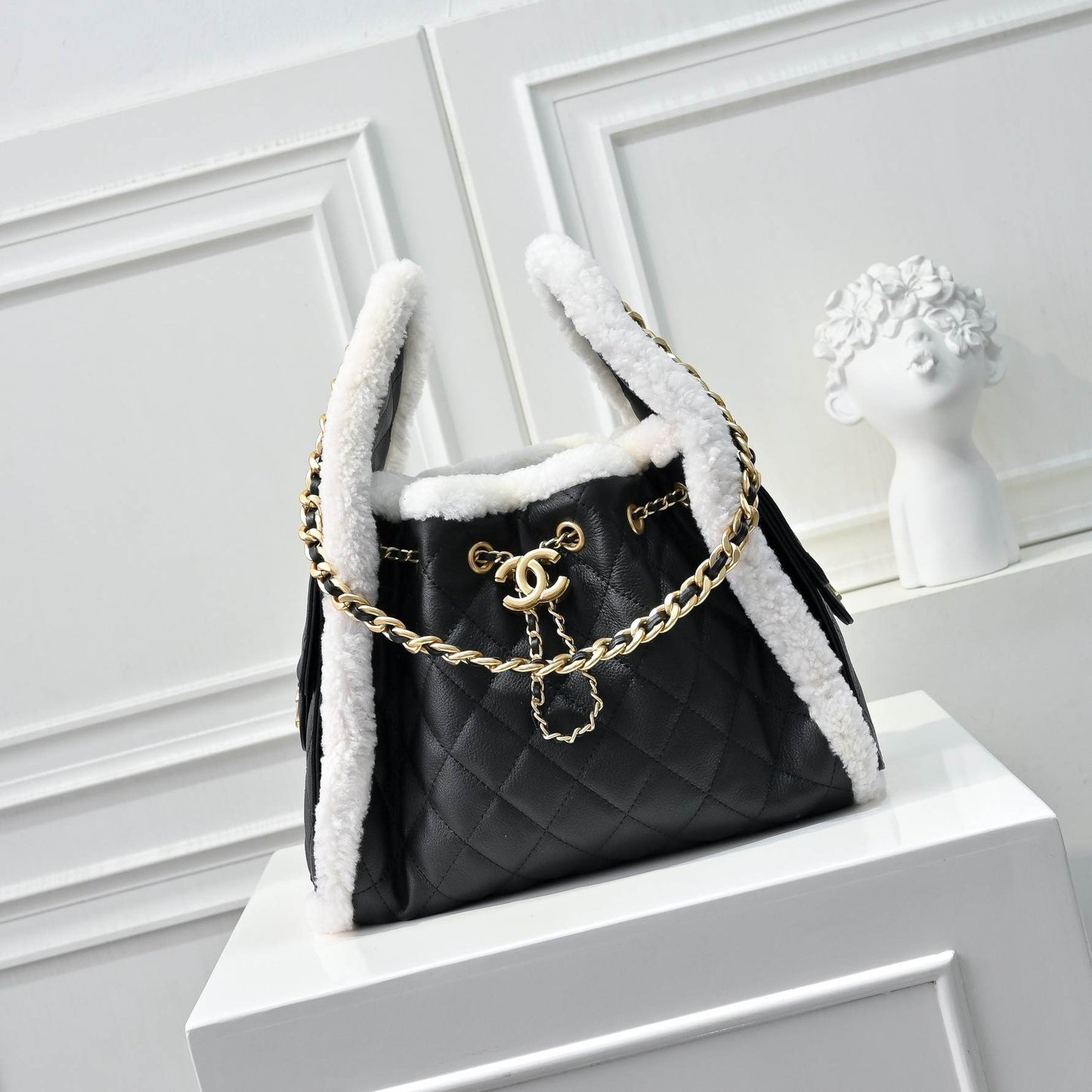 CHANEL 25 Small Handbag(High-end grade)
