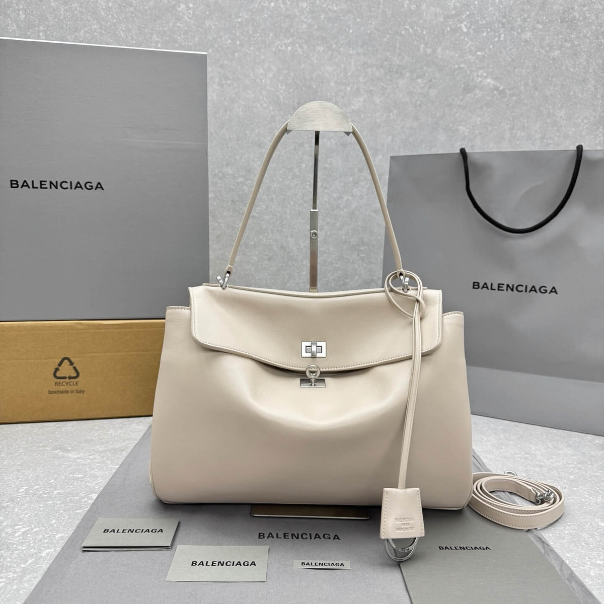 Balenciaga Rodeo Medium