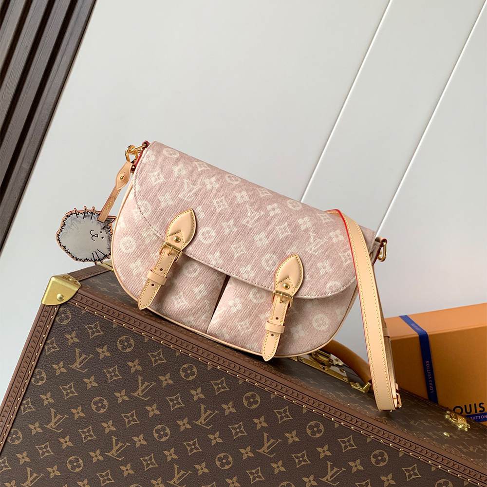 Louis Vuitton Escape