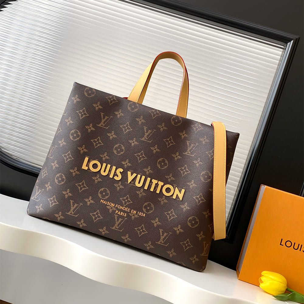 Louis Vuitton Shopper Tote MM