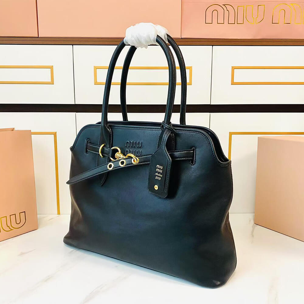 MiuMiu Medium Aventure Nappa