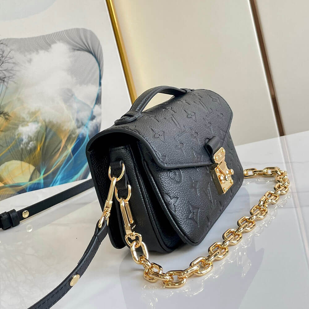 Louis Vuitton Pochette Métis East West