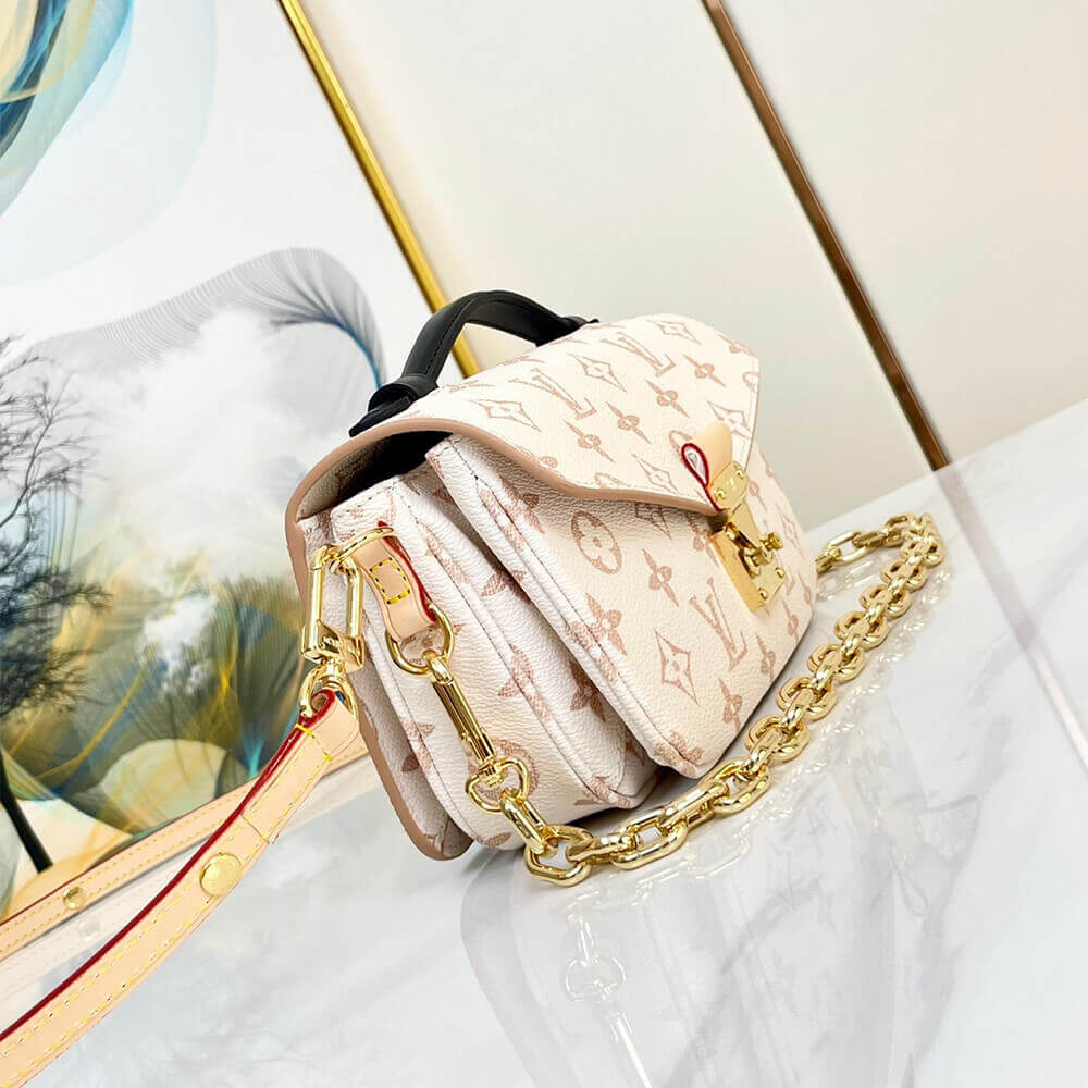 Louis Vuitton Pochette Métis East West